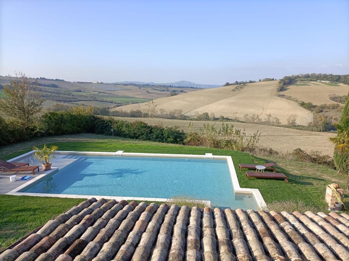 Casale Il Girasole Hotel Barbara Luaran gambar